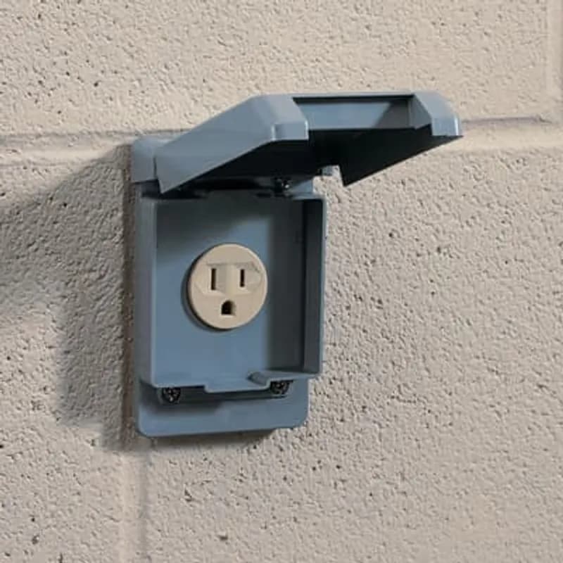 1-gang weatherproof 15 AMP Vertical Mount Single Receptacle Box Cover - Gray