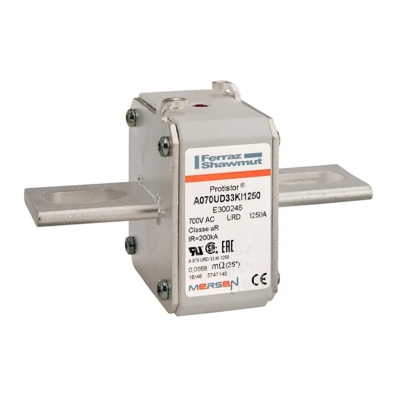 Square Body High-Speed Fuse Protistor® Size 33 aR 690VAC IEC 700VAC UL 1250A With Striker Slotted Blades short