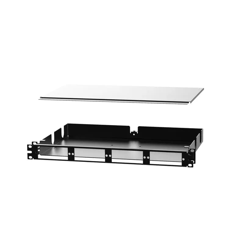 This Opticom fiber tray accepts 4 FAP or FMP Panels and includes CFAPPBL1, a flat fiber patch panel. This product is available in Japan only and fits in a 1 RU footprint.