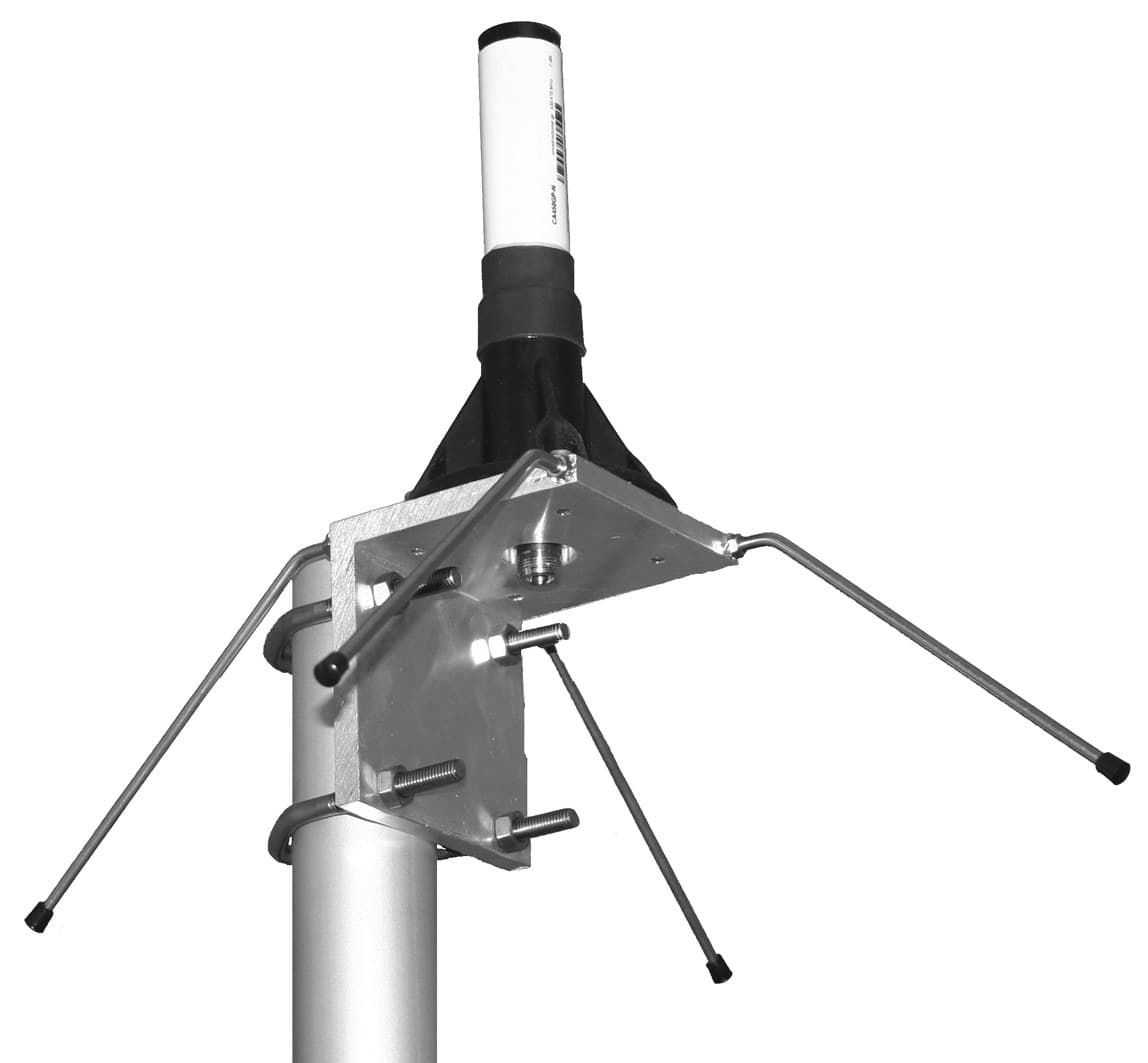 CompleTech CA450GP - omnidirectional ground plane - Frequency range: 430-475 MHz - Gain: 2 dBi - Polarization: vertical - Connector: N-/TNC-female - VSWR: <1.5 - Radome: FG PU foam - Radiator material: copper - Mounting: 35-60 mm diameter pole - Wind load: 31 N
