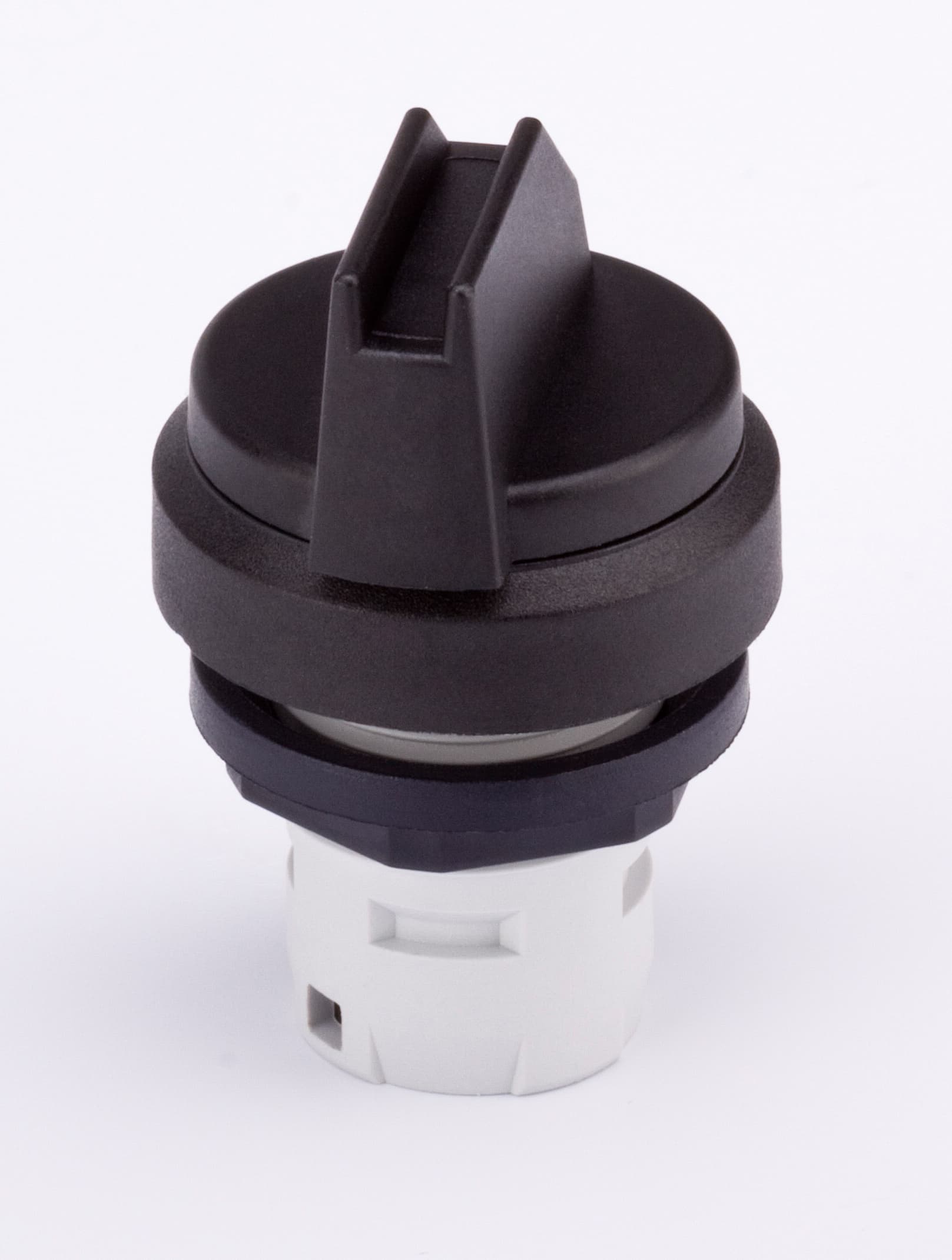Color Actuator: Black Switching Position: RoundPanel Cutout: � 16.2 mmIllumination: No Labeling Option: NoBezel Color: Black