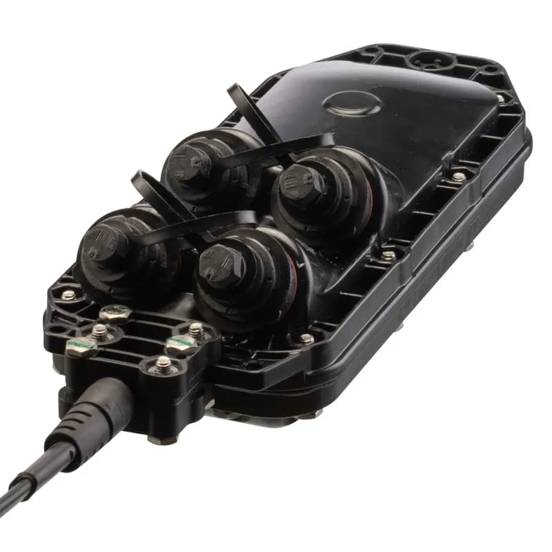 4-Port Multi-port Service Terminal suitable for connection with drop cables with hardened outdoor SC/APC connectors. Fully sealed and IP68 protected. Unterminated stub type dielectric cable, 200 ft.