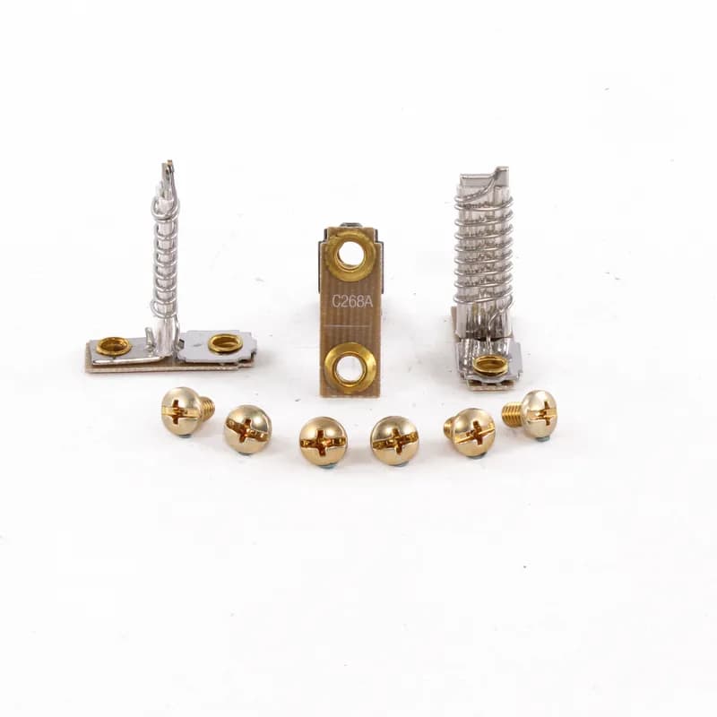 Heaters for CR1062R, CR1062S Starters. NEMA Sizes M-0, M-1, Three-Phase, Three Overloads. 268A8912