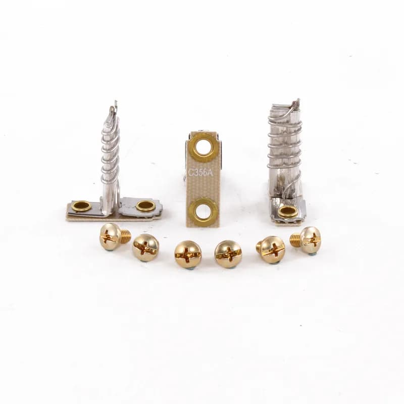 Heaters for CR1062R, CR1062S Starters. NEMA Sizes M-0, M-1, Three-Phase, Three Overloads. 356A8974