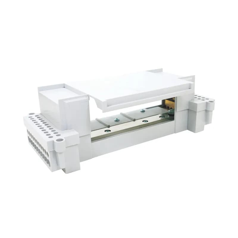 PNLBD N/G KIT,42CKT,250A,NGLUG