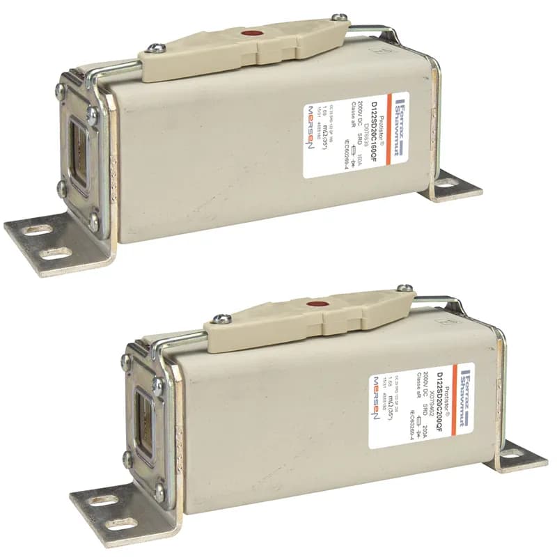 Square Body High-Speed Fuse Protistor® Size 122 aR 2000VDC IEC 350A With Striker L Brackets